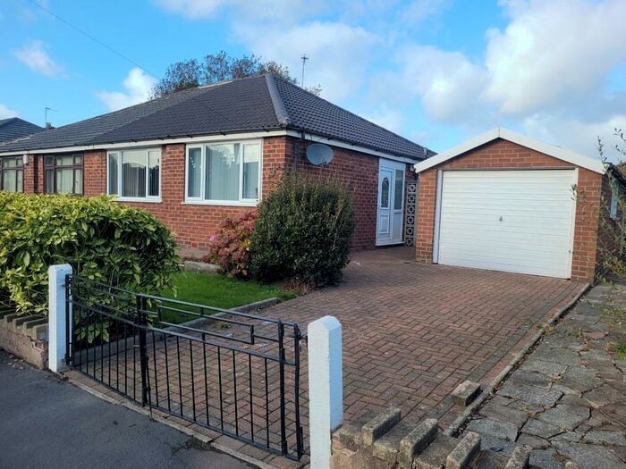 2 Bedroom Bungalow To Rent In Parkstone Road, Irlam, M44