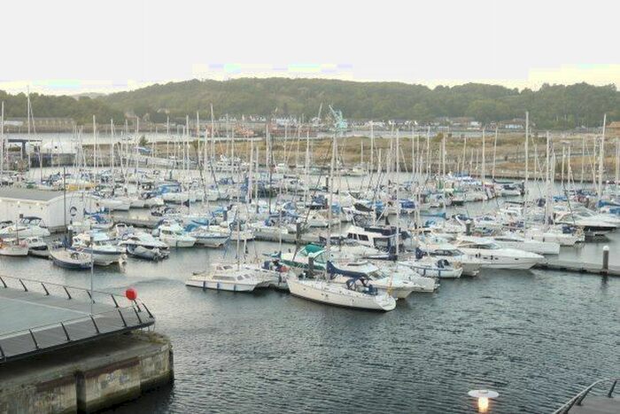 2 Bedroom Flat To Rent In Dock Head Road, Chatham, ME4