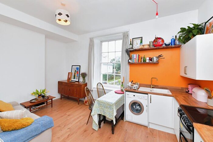 1 Bedroom Flat For Sale In Emma Place, Plymouth, PL1