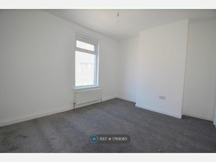 2 Bedroom End Of Terrace House To Rent In Cross Street, Workington, CA14