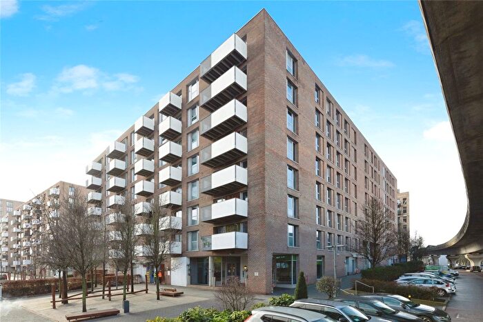 1 Bedroom Flat To Rent In Heron Place, Bramwell Way, Docklands/Excel, E16