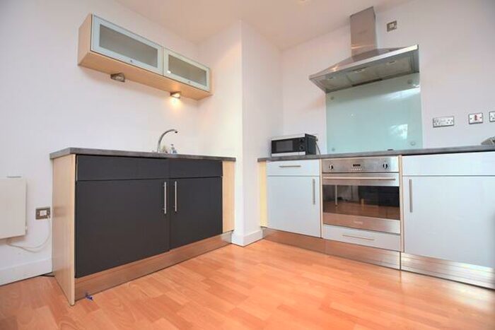Apartment To Rent In West One Aspect, Cavendish Street, S3
