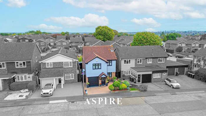 4 Bedroom Detached House For Sale In Kendall Way, SS9