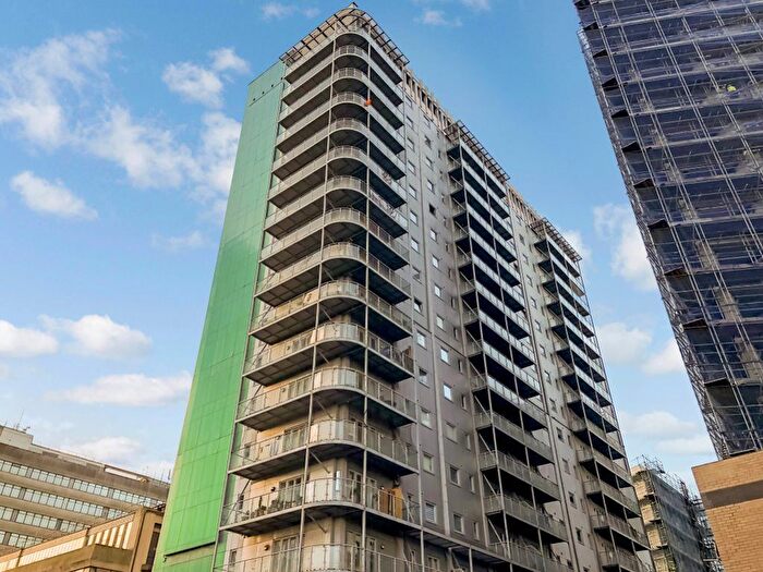 2 Bedroom Flat To Rent In Ilford Hill, Ilford, IG1