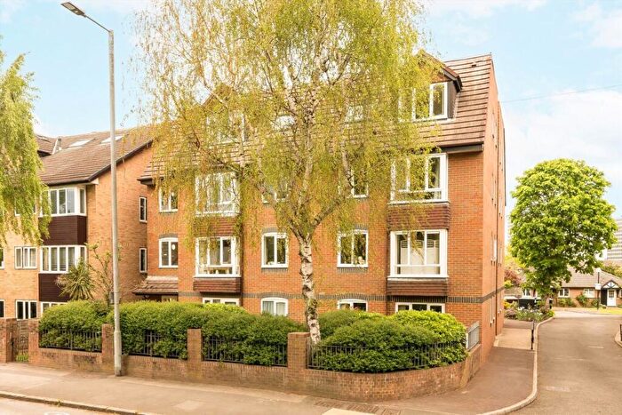 1 Bedroom Flat For Sale In Kingston Road, New Malden, KT3