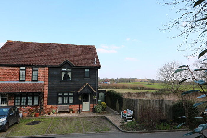 1 Bedroom End Of Terrace House For Sale In Barleymow Court, Betchworth, RH3