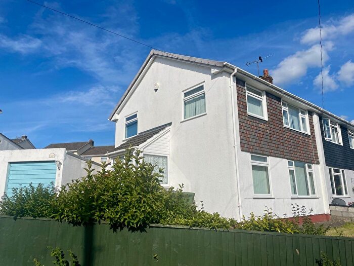 3 Bedroom Semi-Detached House To Rent In Sowden Park, Barnstaple, EX32