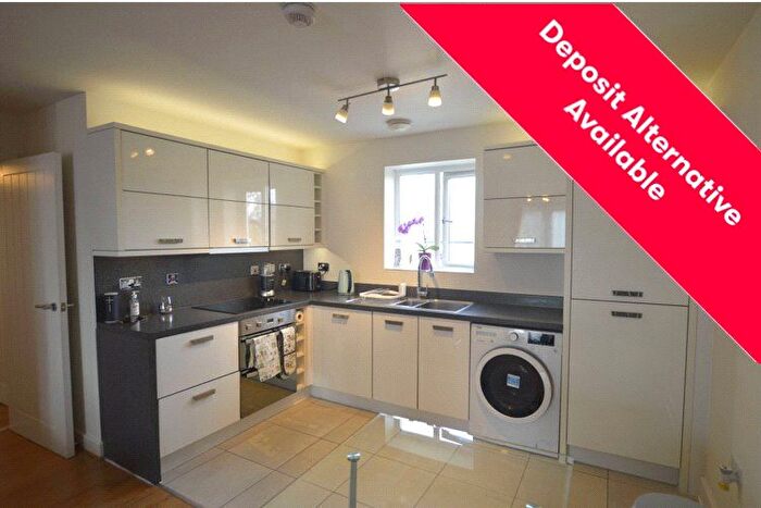 2 Bedroom Flat To Rent In Prince Regent Avenue, Cheltenham, Gloucestershire, GL50