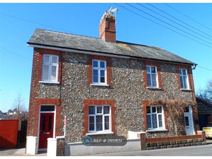 4 Bedroom Semi-Detached House To Rent In Streamers Meadow, Honiton, EX14