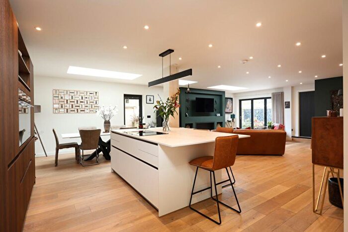 3 Bedroom Semi Detached House For Sale In Clifton Down | Clifton, BS8