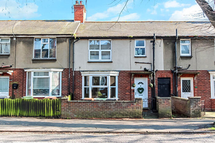 3 Bedroom Terraced House For Sale In Westfield Road, Wellingborough, NN8