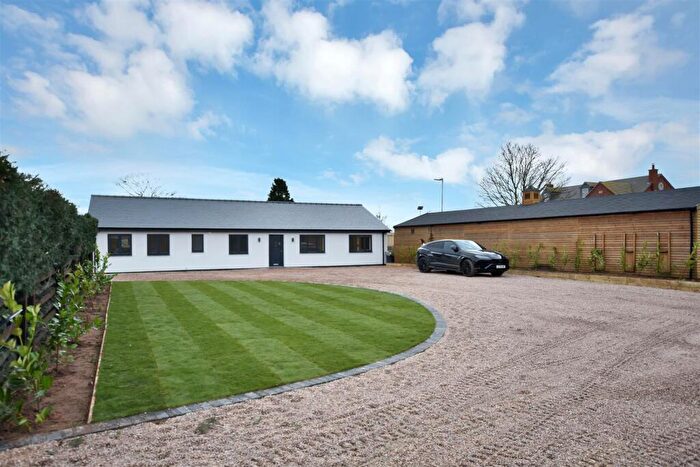 3 Bedroom Barn Conversion For Sale In New Lane, Girton, Newark, NG23