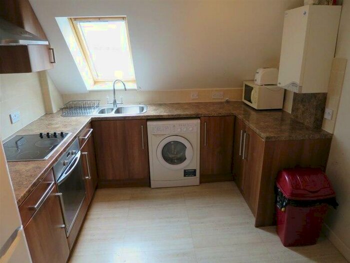 4 Bedroom Flat To Rent In Cowley Road, Oxford, Oxford, OX4