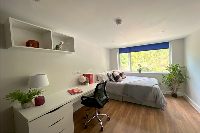 Studio To Rent In Bedroom Property In Bijou, Bradford, BD5