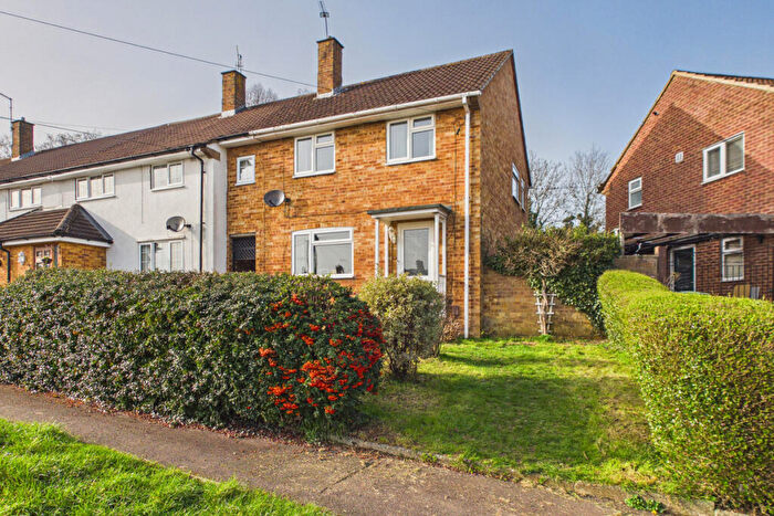 2 Bedroom End Of Terrace House For Sale In Cuttsfield Terrace, Hemel Hempstead, HP1