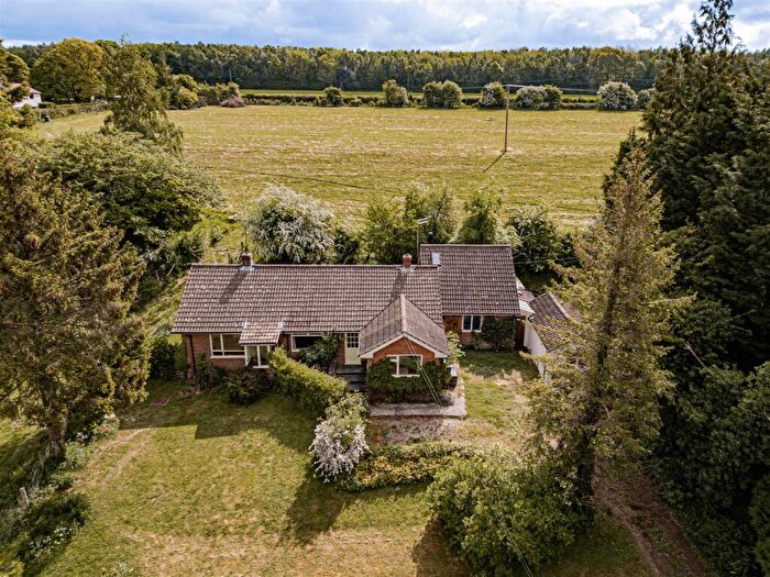 4 Bedroom Detached Bungalow For Sale In Stone Street, Petham, Canterbury, CT4