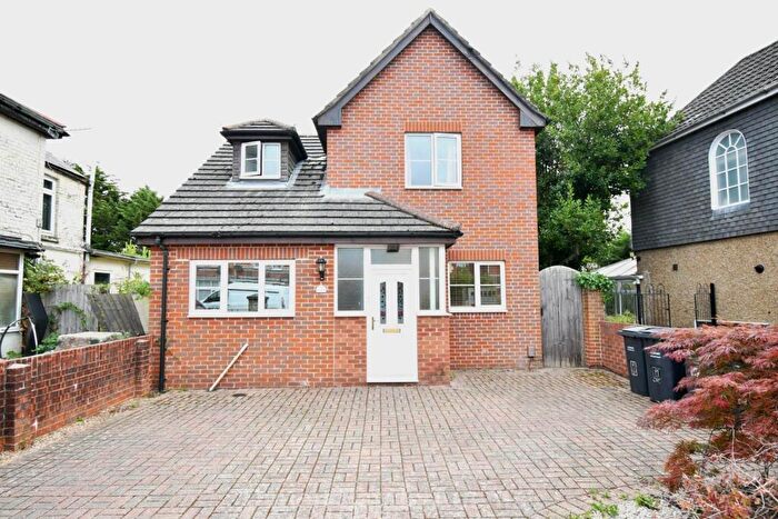 3 Bedroom Detached House For Sale In Grove Road, Hardway, PO12