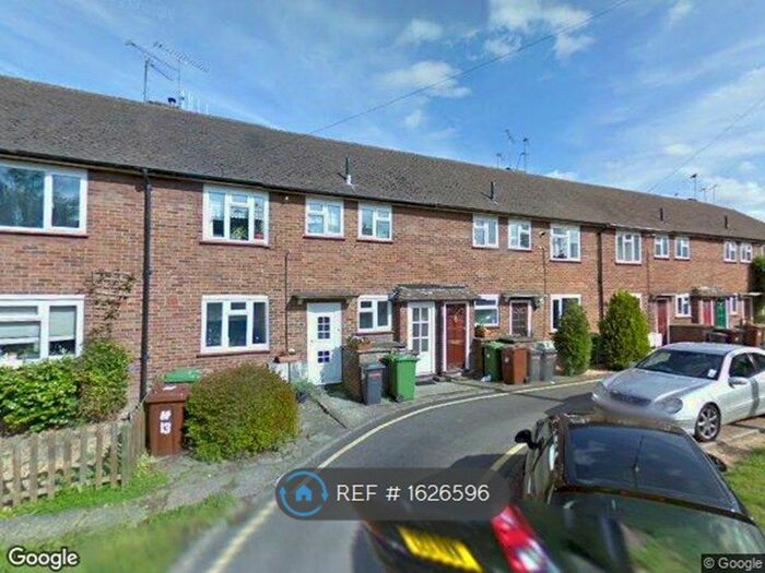 1 Bedroom Flat To Rent In Ritz Court, Potters Bar, EN6