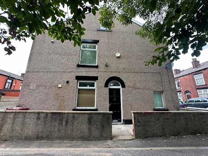 3 Bedroom End Of Terrace House To Rent In Sterratt Street, Heaton, Bolton, BL1