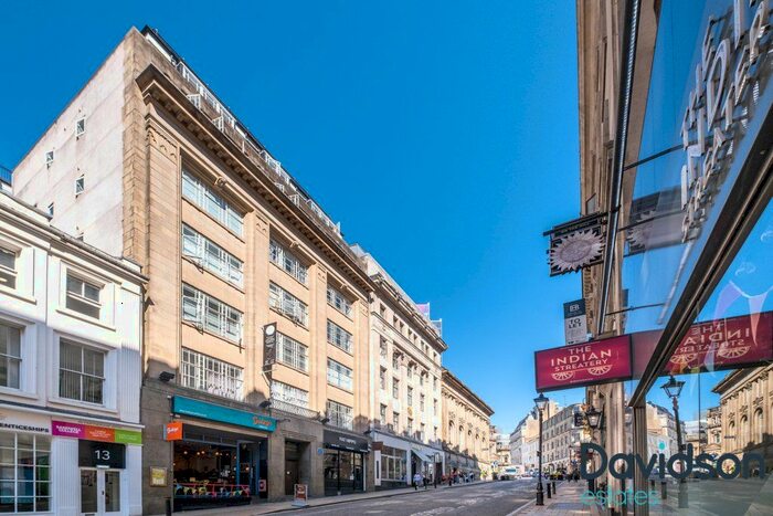 2 Bedroom Flat To Rent In Burne Jones House, - Bennetts Hill, Birmingham, B2