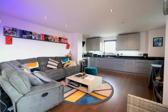 2 Bedroom Flat To Rent In Bath Lane, Leicester, LE3