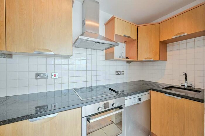 2 Bedroom Flat To Rent In Maritime House, Woolwich, London, SE18