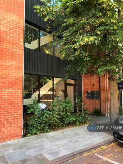 2 Bedroom Flat To Rent In Rotherhithe New Road, London, SE16