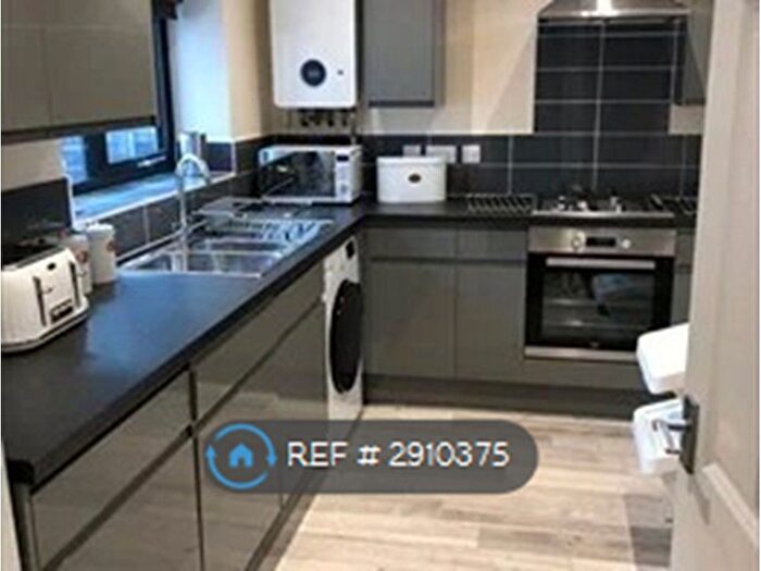4 Bedroom Semi-Detached House To Rent In Stoke Lane, Bristol, BS9