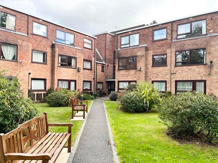 1 Bedroom Apartment To Rent In Homeleigh House, Wellington Road, BH8