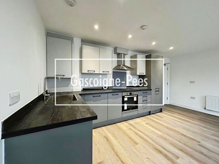 1 Bedroom Flat To Rent In Farnborough Road, Farnborough, GU14