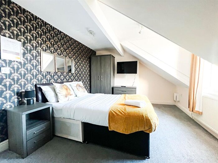 6 Bedroom Property For Sale In Albert Road, Middlesbrough, TS1