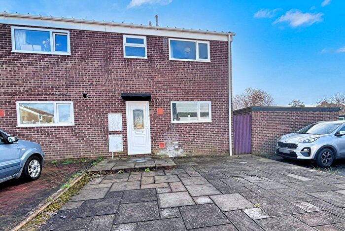 3 Bedroom End Terrace House For Sale In Avon Close, Lee-On-The-Solent, PO13