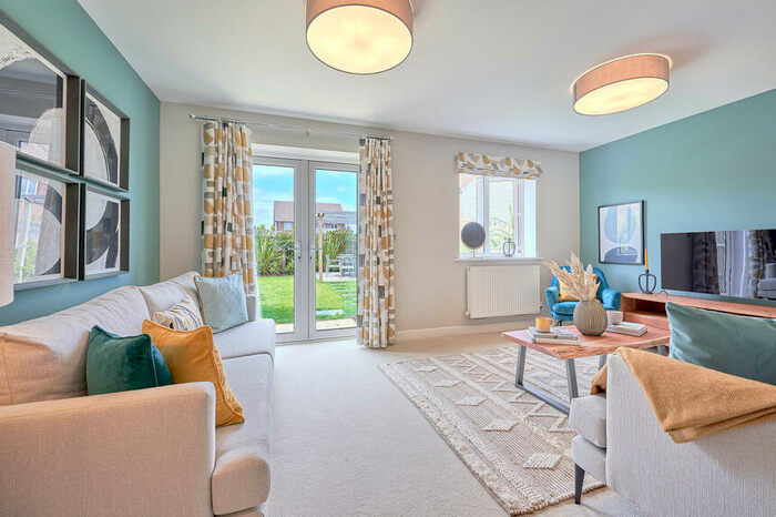 3 Bedroom Semi-Detached House For Sale In Star Lane Link, Westwood, Margate, CT9