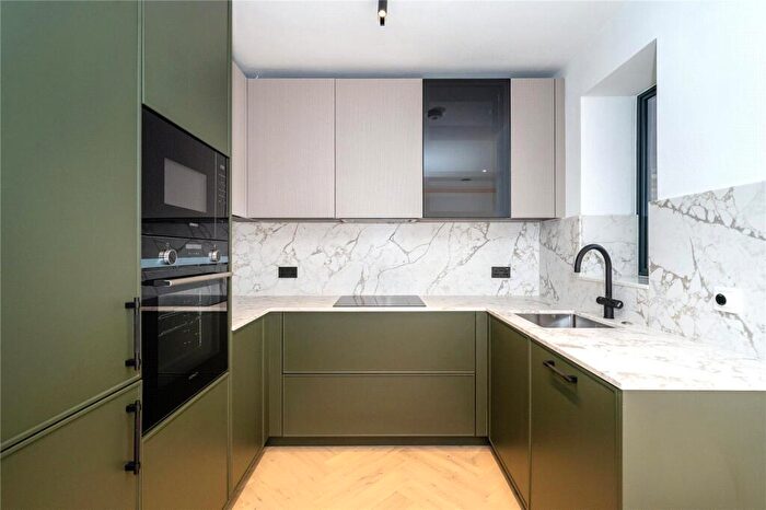 2 Bedroom Apartment For Sale In Brondesbury Park, London, NW6