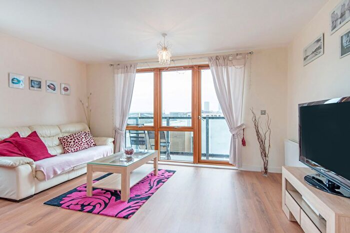1 Bedroom Flat For Sale In Felstead Street, London, E9