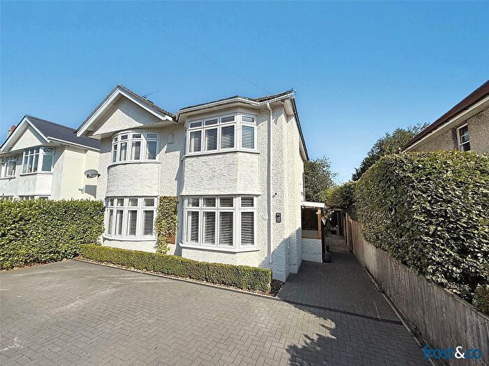 4 Bedroom Detached House For Sale In Caledon Road, Penn Hill, Poole, Dorset, BH14