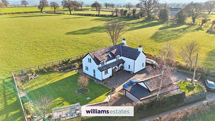 3 Bedroom Detached House For Sale In Gwyndy, Llandyrnog, LL16