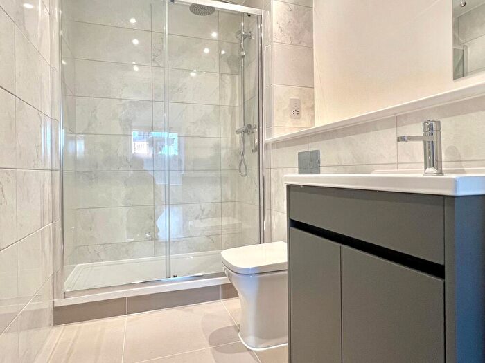 3 Bedroom Flat To Rent In Southampton Street, RG1