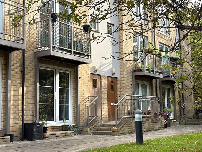 2 Bedroom Maisonette For Sale In Watersmeet, Grove Road, Hitchin, Hertfordshire, SG4