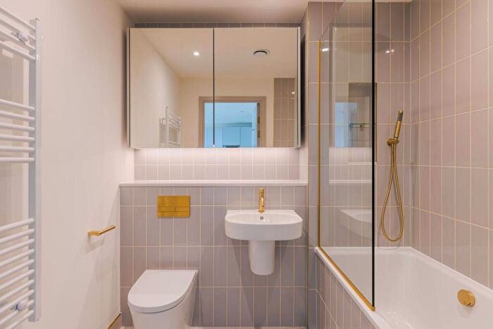 1 Bedroom Flat To Rent In The Eades, Selborne Road, Walthamstow, E17