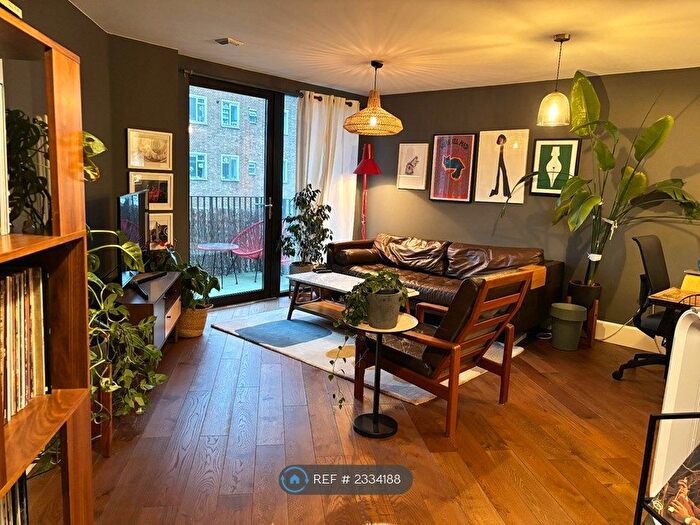 2 Bedroom Flat To Rent In Shacklewell Rd, London, N16