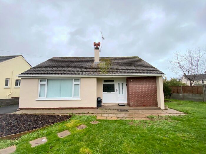 2 Bedroom Detached House To Rent In Ashleigh Close, Torquay, TQ2