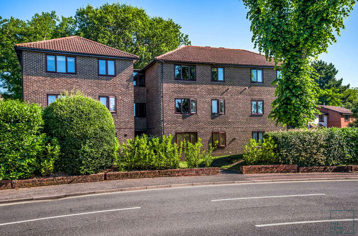 1 Bedroom Apartment To Rent In Calluna Court, Woking, GU22