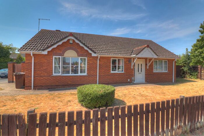 3 Bedroom Detached Bungalow For Sale In Kings Road, Holbeach, PE12