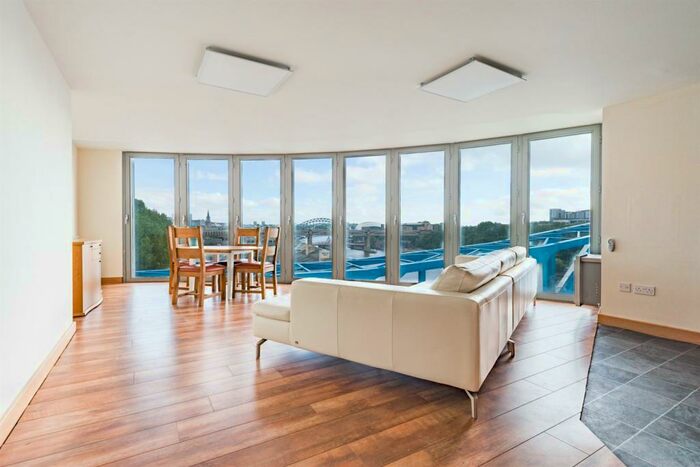 2 Bedroom Apartment To Rent In Forth Banks Tower, Forth Banks, Newcastle Upon Tyne, NE1