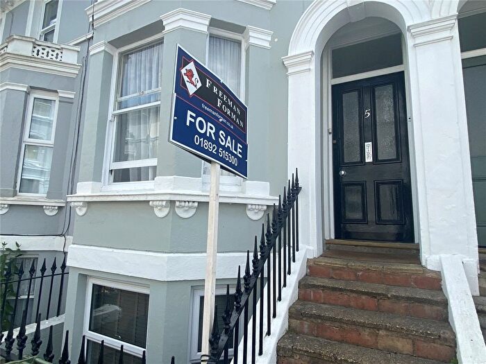 1 Bedroom Flat For Sale In Dudley Road, Tunbridge Wells, Kent, TN1