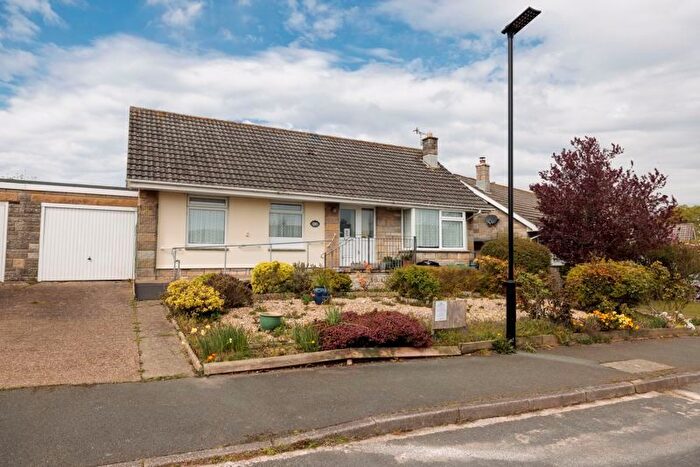 3 Bedroom Detached Bungalow For Sale In Bannock Road, Ventnor, PO38