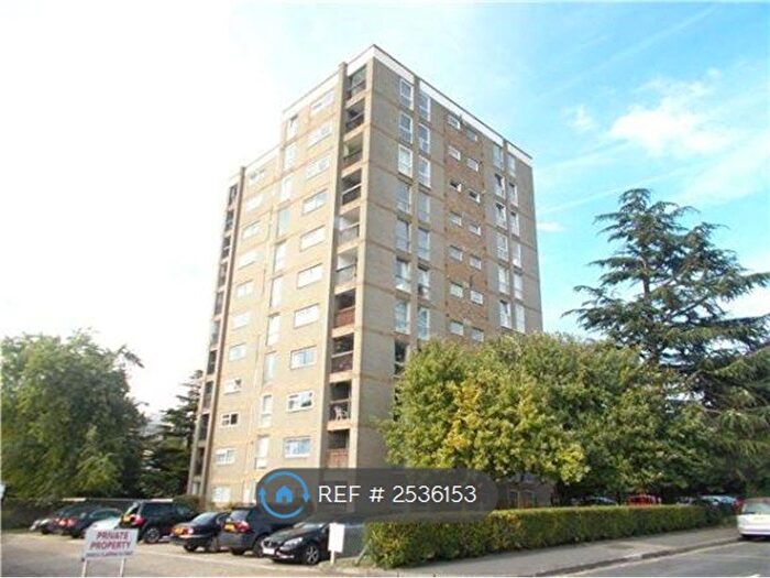 2 Bedroom Flat To Rent In Bonchurch Close, Sutton, SM2