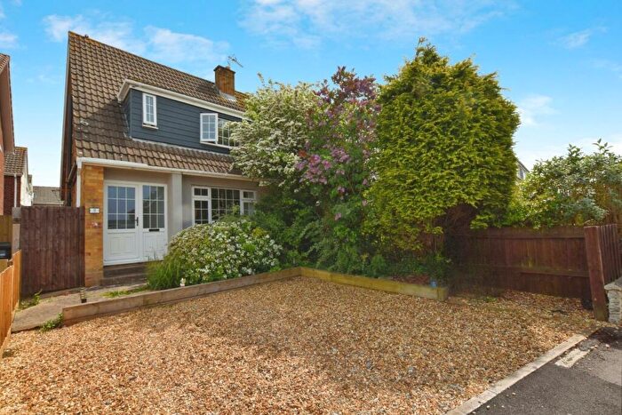 3 Bedroom Semi-Detached House For Sale In Riverway, Nailsea, BS48