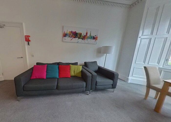 4 Bedroom Flat To Rent In East Preston Street, Edinburgh, EH8